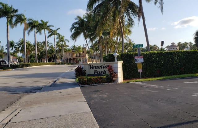 2314 NE 11th St - 2314 NE 11th St, Hallandale Beach, FL 33009