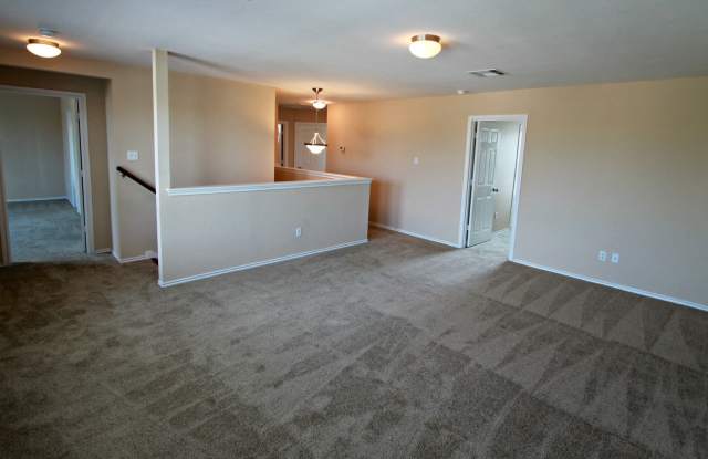 Photo of 4 Bedroom, Game Room, Formal Dining, Walk in Closets.
