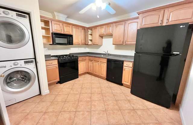 Photo of 153 Montgomery Avenue unit: B