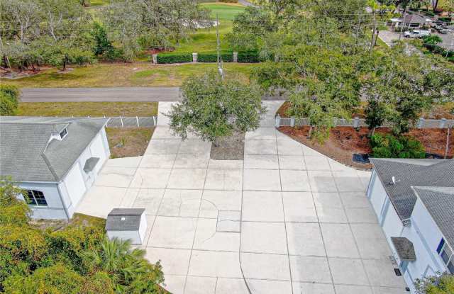 Photo of 920 E LAKE DRIVE