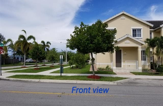 27207 SW 143 Ave - 27207 SW 143rd Ave, Naranja, FL 33032