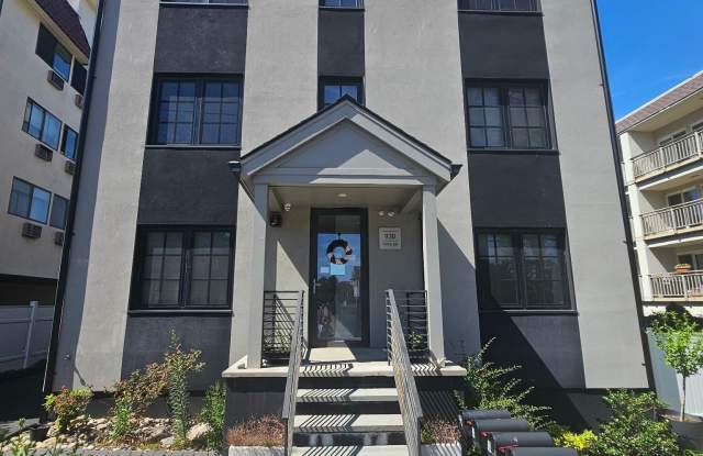 930 Cove Road
