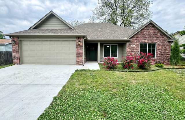 315 W Cypress St - 315 West Cypress Street, Coweta, OK 74429