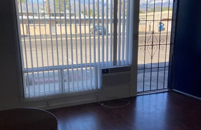 Photo of 1350 North Craycroft Road