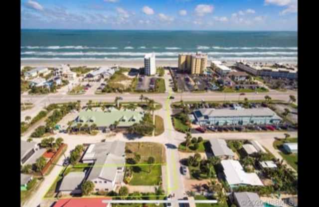 834 East 25th Avenue