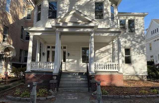 325 Dinwiddie Street