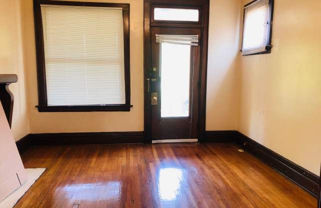 343-345 E 19th Avenue