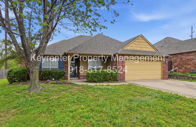 3 Bed | 2 Bath | Jenks