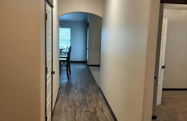 4210 West Country Club Drive