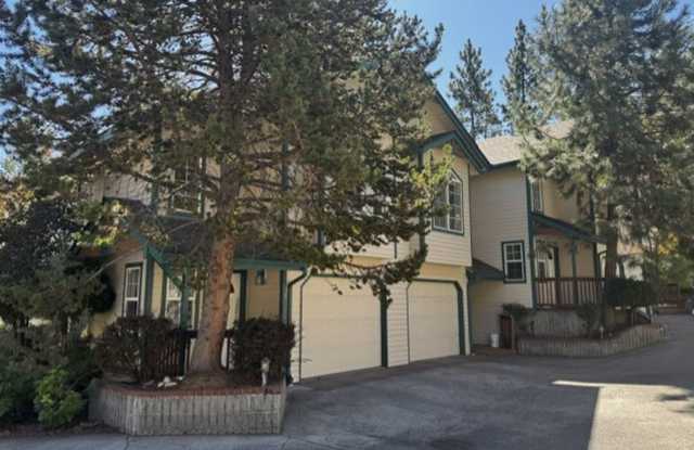 SW Bend Townhome