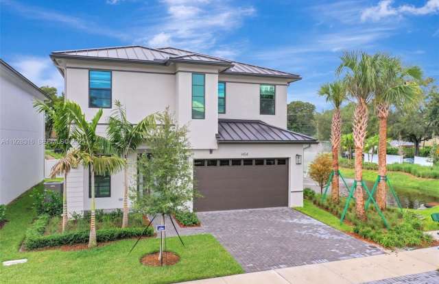 Photo of 1454 NW 23rd ST