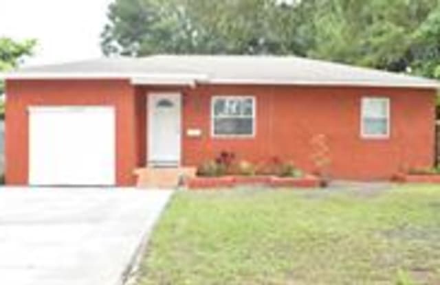 3245 32nd Ave N - 3245 32nd Avenue North, St. Petersburg, FL 33713