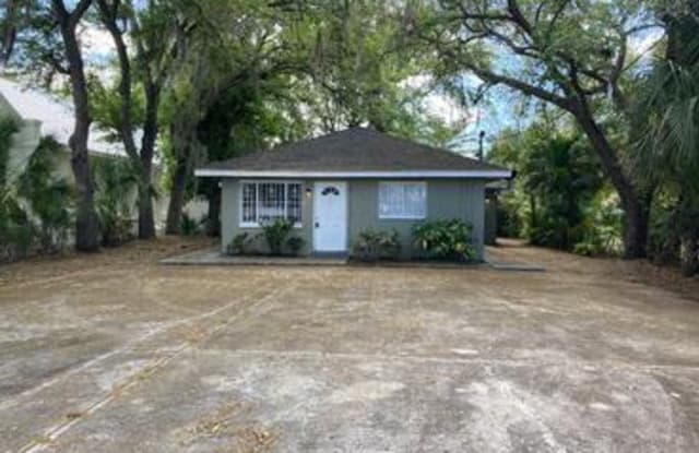 2748 Orange St - 2748 Orange Street, Fort Myers, FL 33916