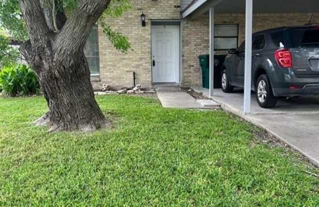 Photo of 4813 Shadowbend Drive