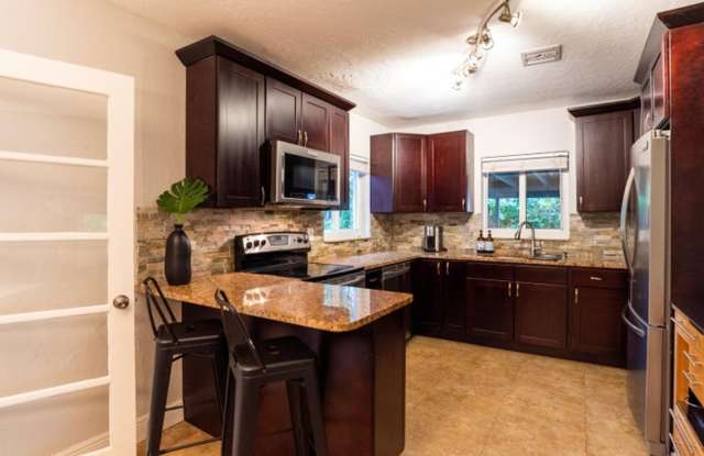 1401 NE 17th Way, Fort Lauderdale, FL 33304 - 1333