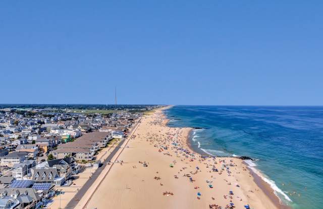 Photo of 239 Beachfront unit: 1