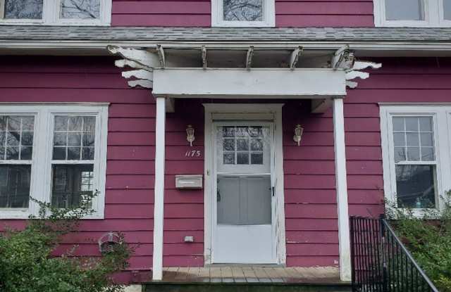 3BDRM HOUSE FOR RENT