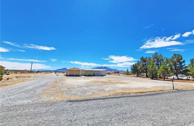 3851 W Donner Street