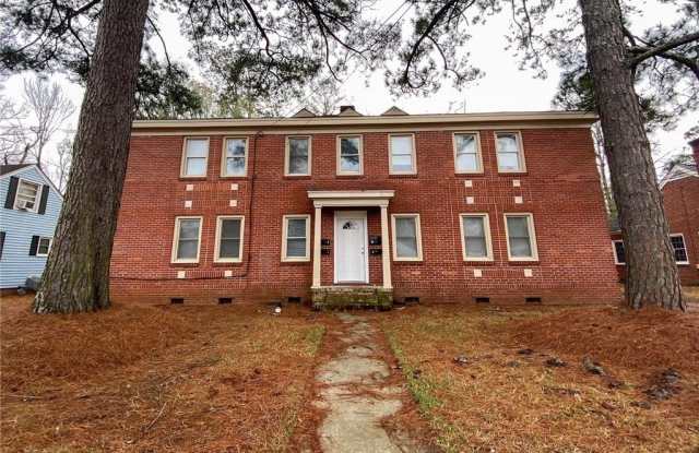 210 E 16th Street unit: 1