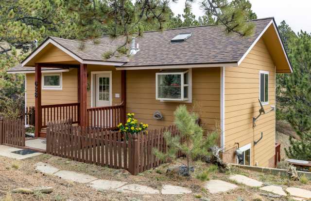 638 Copper Mountain Dr - 638 Copper Mountain Drive, Teller County, CO 80813