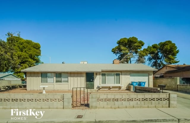 4110 East New York Avenue - 4110 East New York Avenue, Sunrise Manor, NV 89104