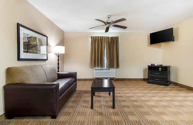 St. Louis - Earth City