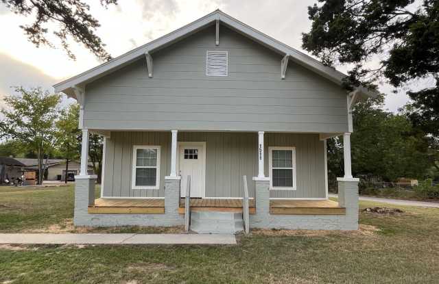 Photo of 1511 Danville Road