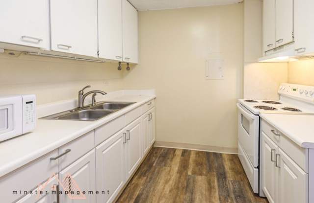 98-1032 Moanalua Road - 3-302