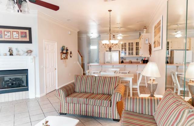 Stunning Beachfront 3-Bedroom Townhome!