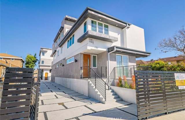 Photo of 1704 S Redondo Boulevard