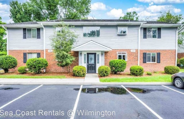 This lovely, fully furnished 2 bedroom 2 bath condo is located in the heart of Wilmington - 4525 Kimberly Way, Wilmington, NC 28403