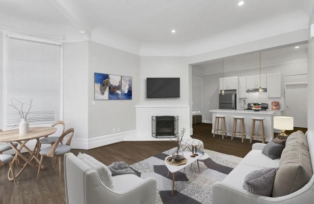 2620 LAGUNA Apartments