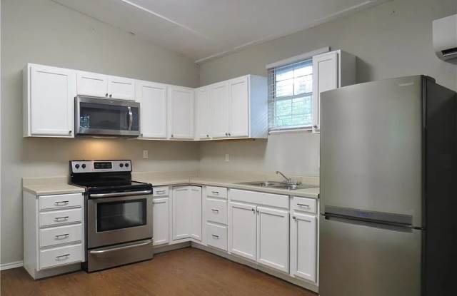 333 East Torrey Street - B