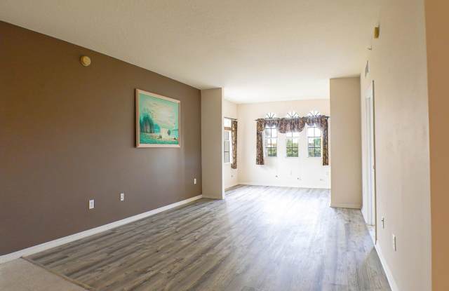 Stunning 2 bedroom, 2 bathroom condo nestled in the heart of South Fort Myers photos photos