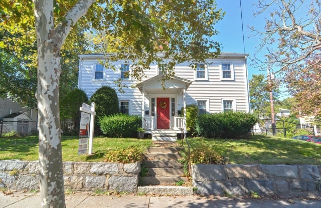 96-98 Chubbuck St - 96-98 Chubbuck Street, Quincy, MA 02169