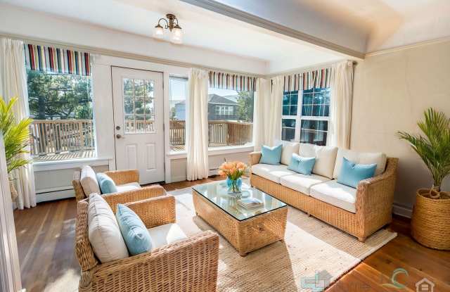 Photo of Unique Downtown Gem!