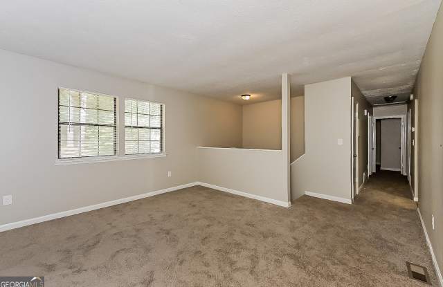 2239 Cherokee Valley