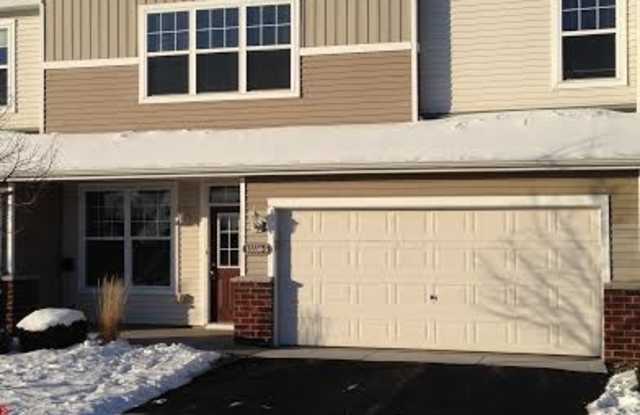 15556 Empress Ave N. - Unit 5