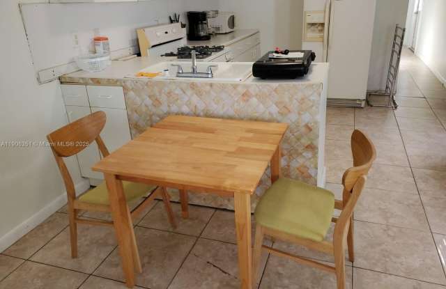 Photo of 13101 SW 14 St