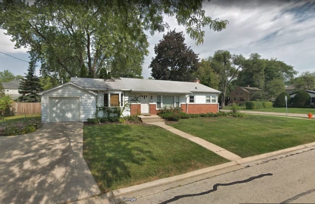 209 West 12th Avenue - 209 East 12th Avenue, Naperville, IL 60563