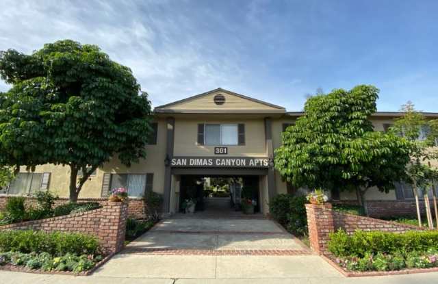 301 N San Dimas Canyon Rd