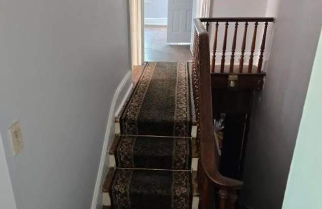 610 W Norwegian Street