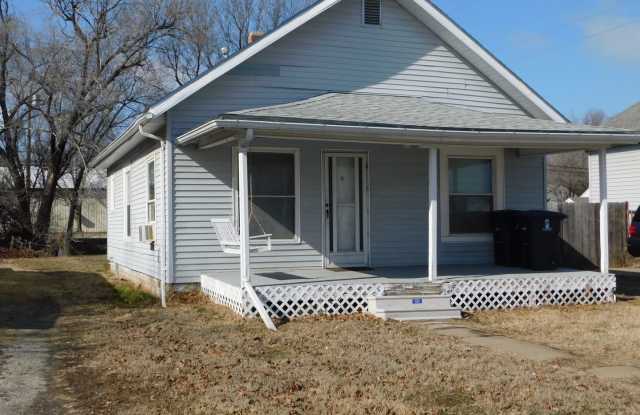 Newly renovated 2 bedroom/1 bath in El Dorado!