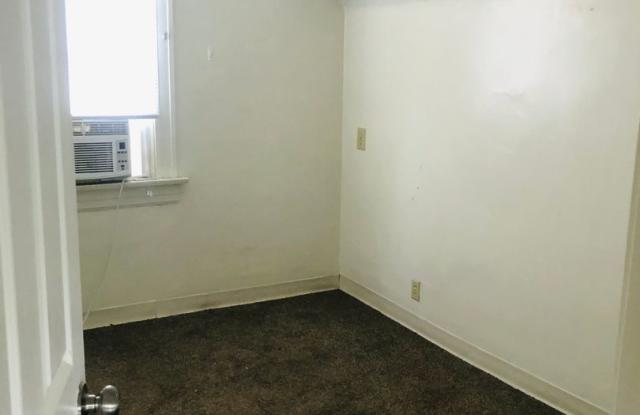Large House w/ off-street parking  3 BATHROOMS!