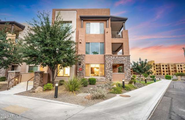 4803 N Woodmere Fairway -- unit: 1011