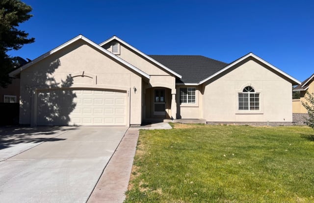 726 Divot Drive - 726 Divot Drive, Fernley, NV 89408