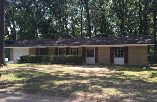 3328 Oakview - 3328 Oakview Dr, Jackson, MS 39212