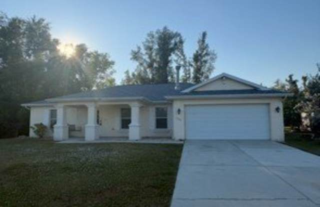 1704 NW Juanita Place