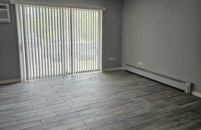 18361 Glen Oak Avenue