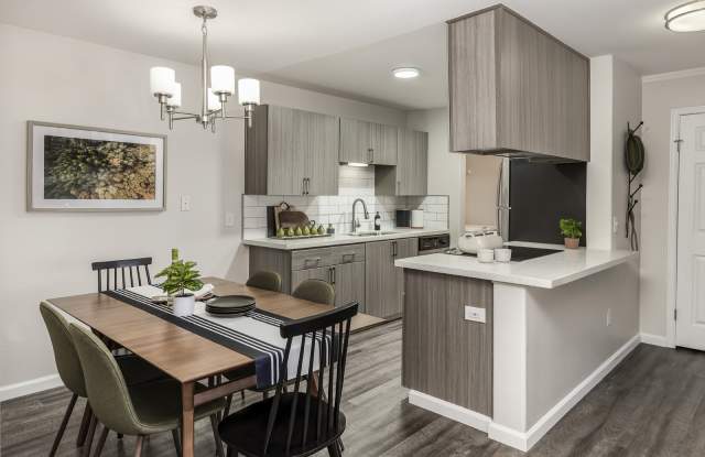 Canyon Creek Apartment Villages